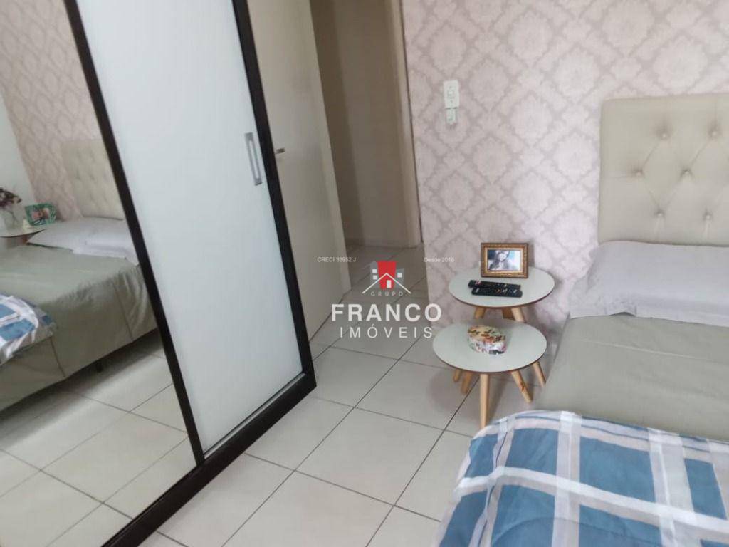 Apartamento à venda com 2 quartos, 77m² - Foto 9