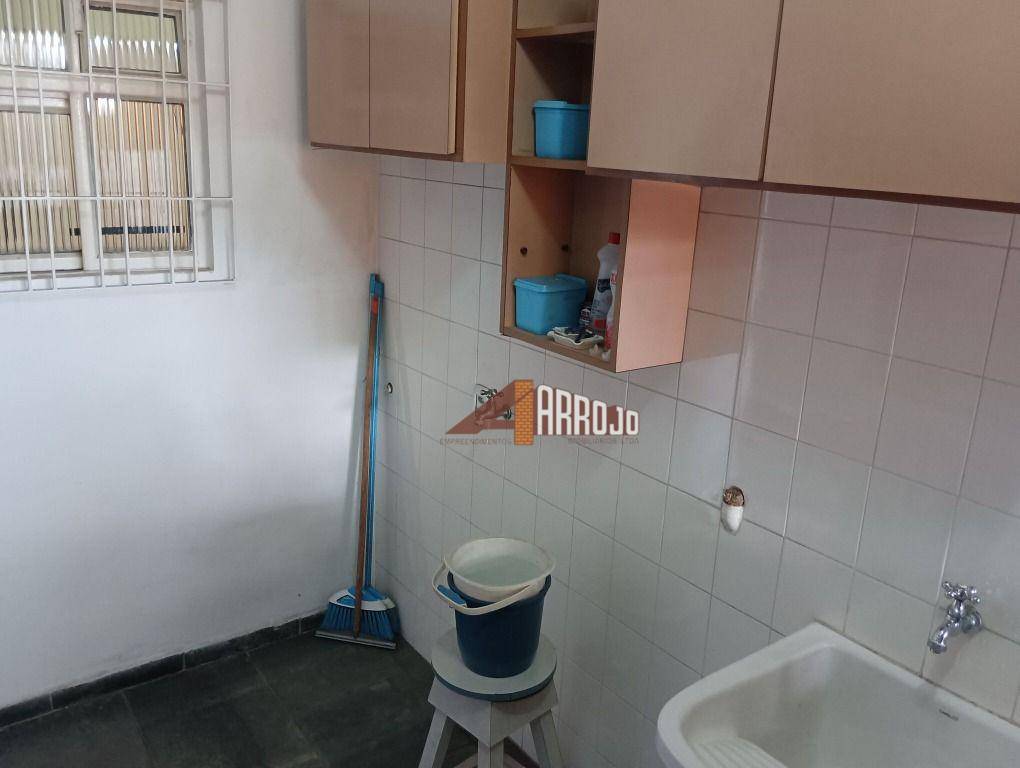 Sobrado à venda com 3 quartos, 200m² - Foto 19