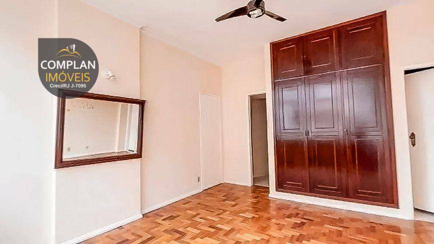 Apartamento à venda com 4 quartos, 150m² - Foto 10