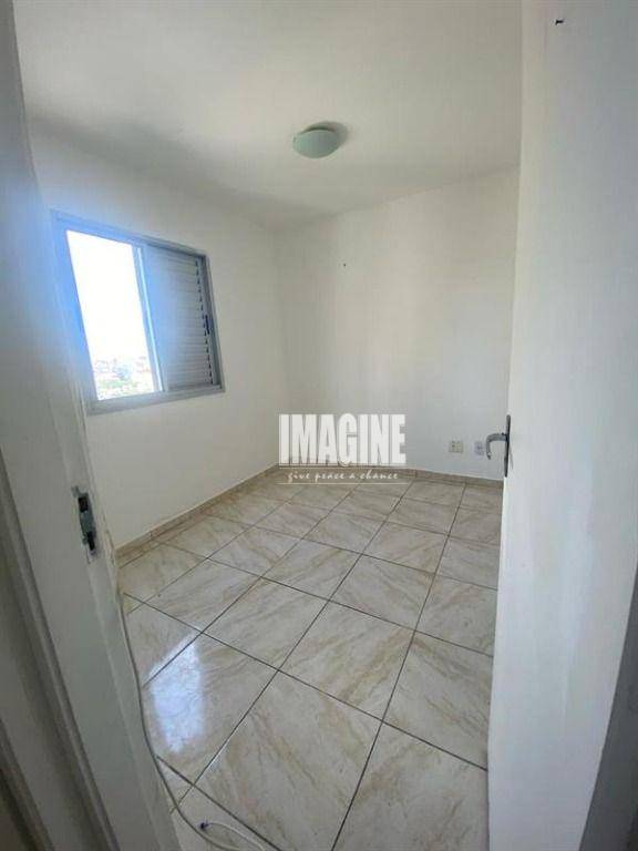 Apartamento à venda com 2 quartos, 50m² - Foto 4