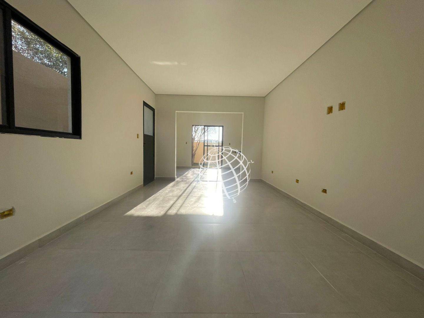 Casa à venda com 2 quartos, 86m² - Foto 2