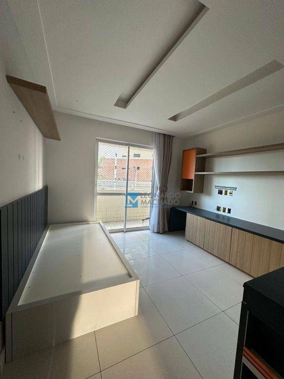 Apartamento à venda com 3 quartos, 210m² - Foto 18