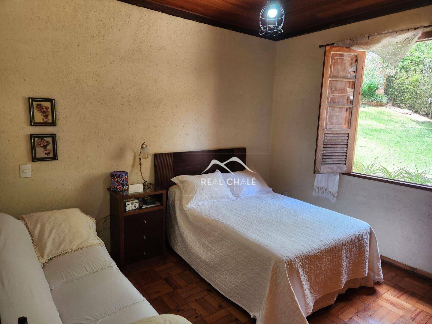 Casa de Condomínio à venda com 5 quartos, 216m² - Foto 14