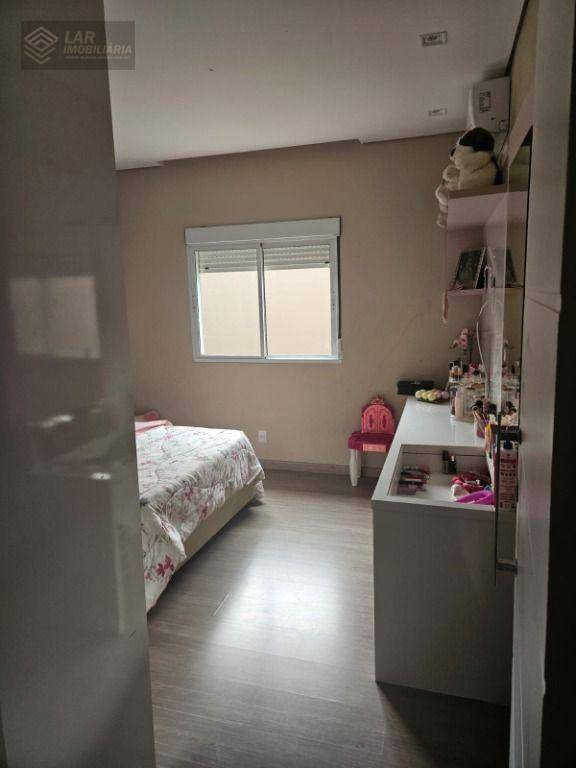 Casa de Condomínio para alugar com 4 quartos, 500m² - Foto 19