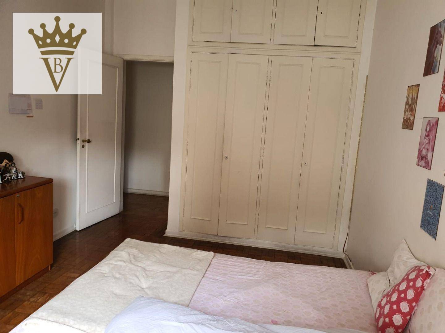 Apartamento à venda com 3 quartos, 180m² - Foto 4