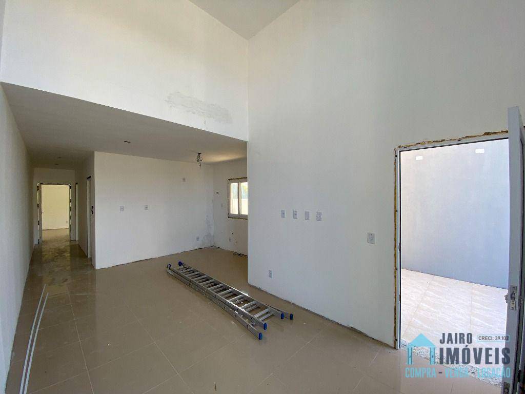 Casa à venda com 2 quartos, 71m² - Foto 5