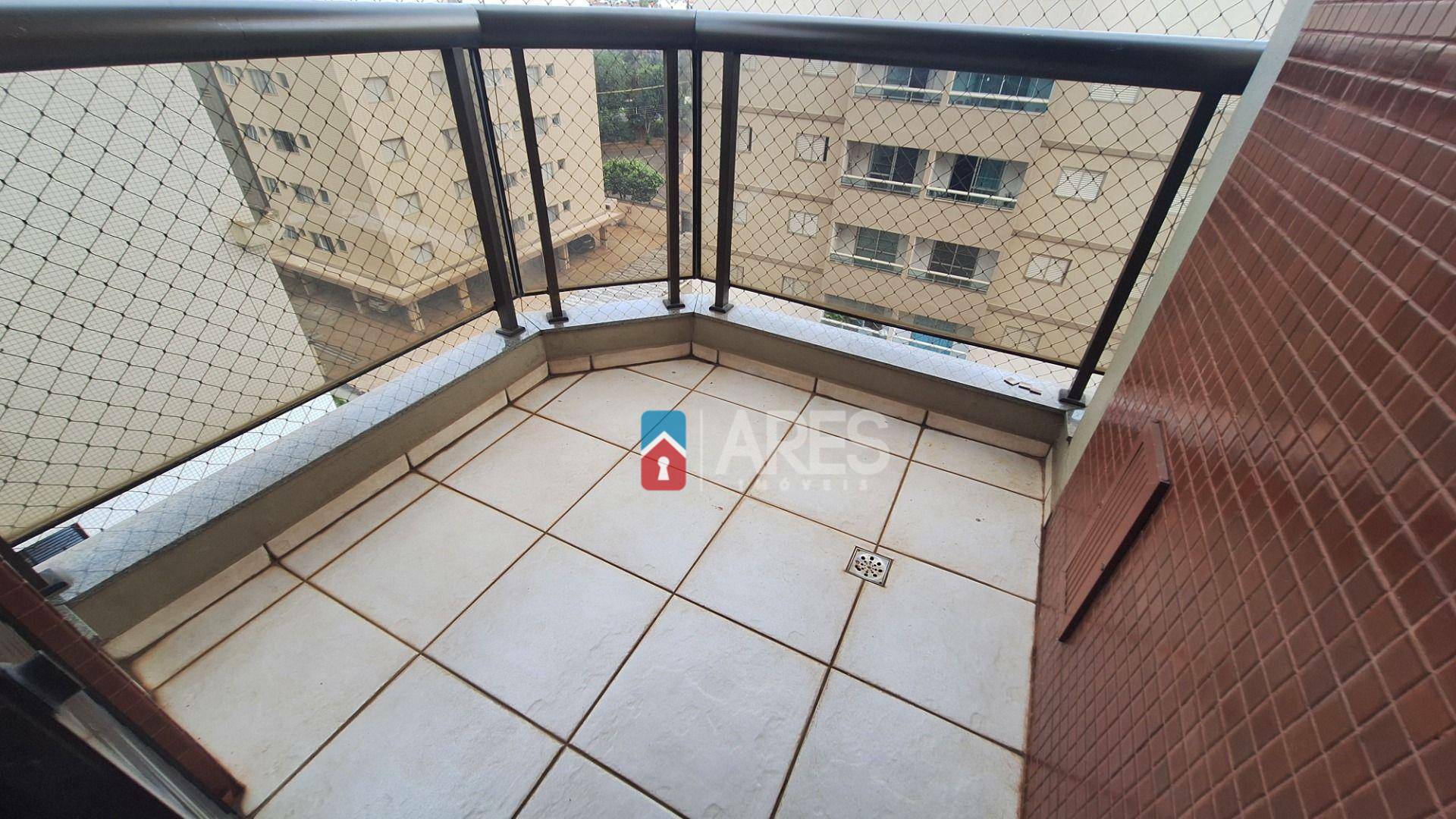 Apartamento para alugar com 3 quartos, 130m² - Foto 9