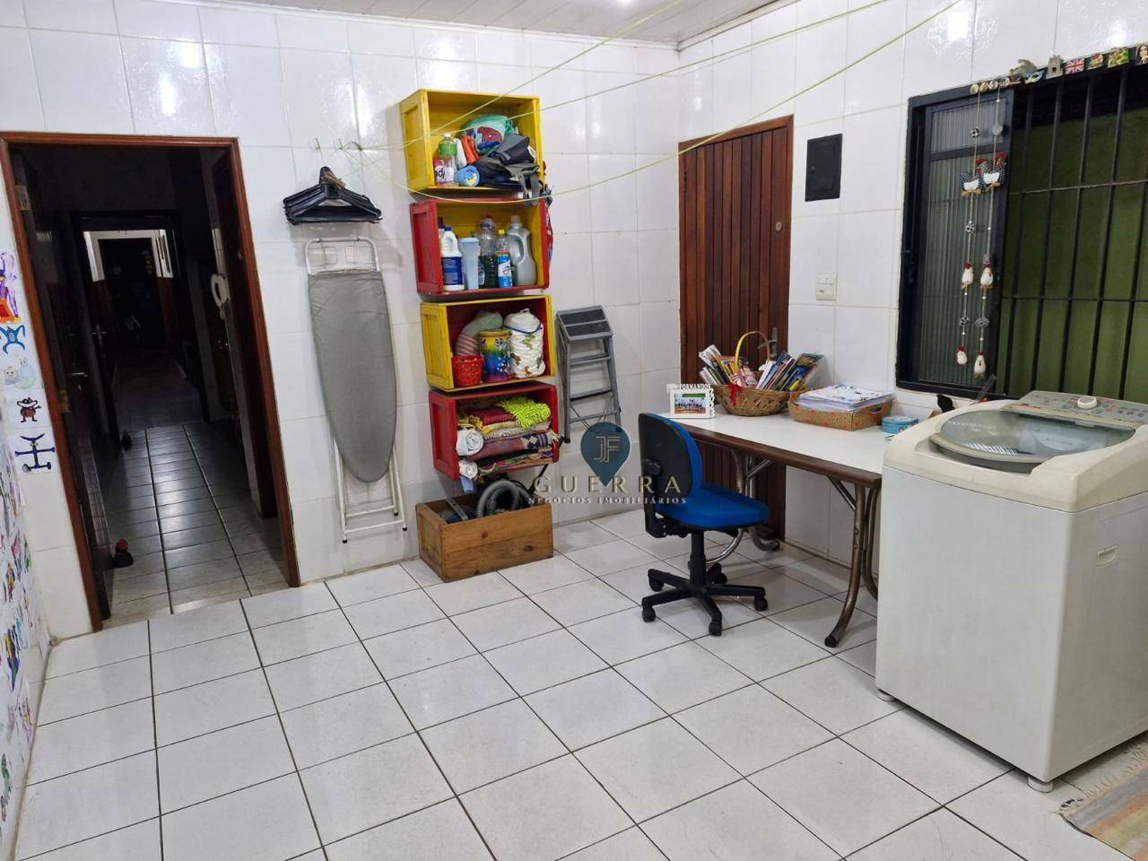 Casa à venda com 3 quartos, 230m² - Foto 9