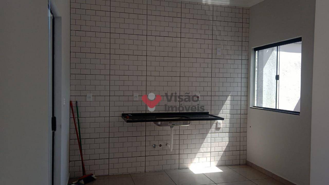 Casa à venda com 2 quartos, 65m² - Foto 13