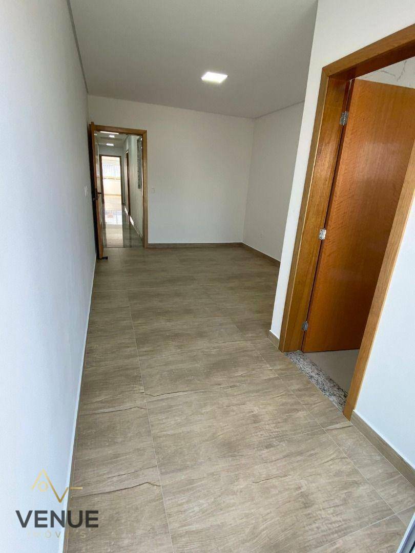 Sobrado à venda com 3 quartos, 200m² - Foto 36