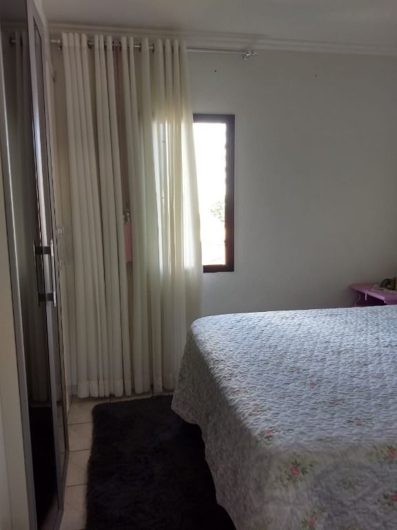 Apartamento à venda com 3 quartos, 75m² - Foto 13