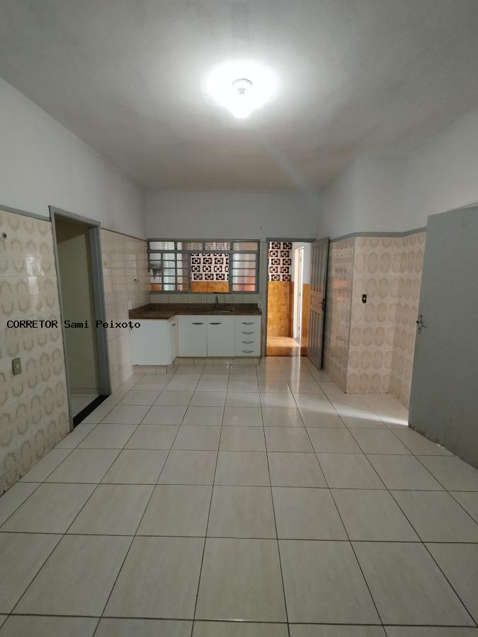 Casa à venda com 2 quartos, 162m² - Foto 8