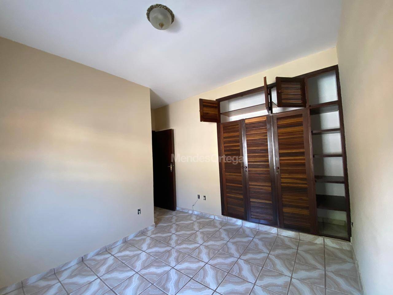 Chácara à venda com 5 quartos, 390m² - Foto 34