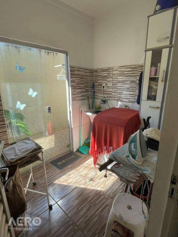 Casa à venda com 3 quartos, 128m² - Foto 39