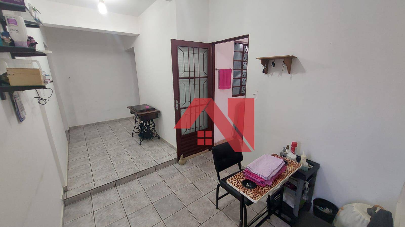 Sobrado à venda com 4 quartos, 180m² - Foto 5