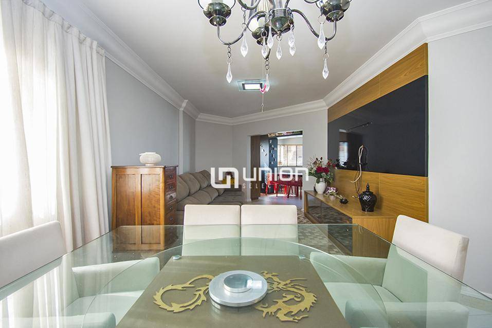 Apartamento à venda com 2 quartos, 139m² - Foto 4