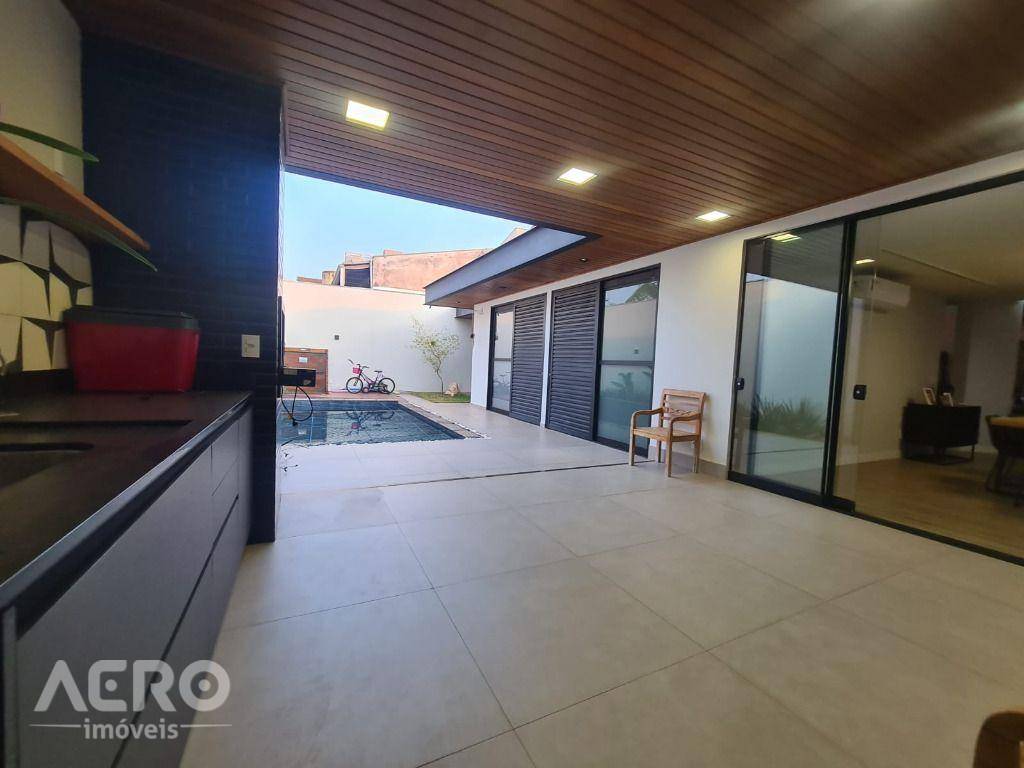 Casa à venda com 3 quartos, 252m² - Foto 36