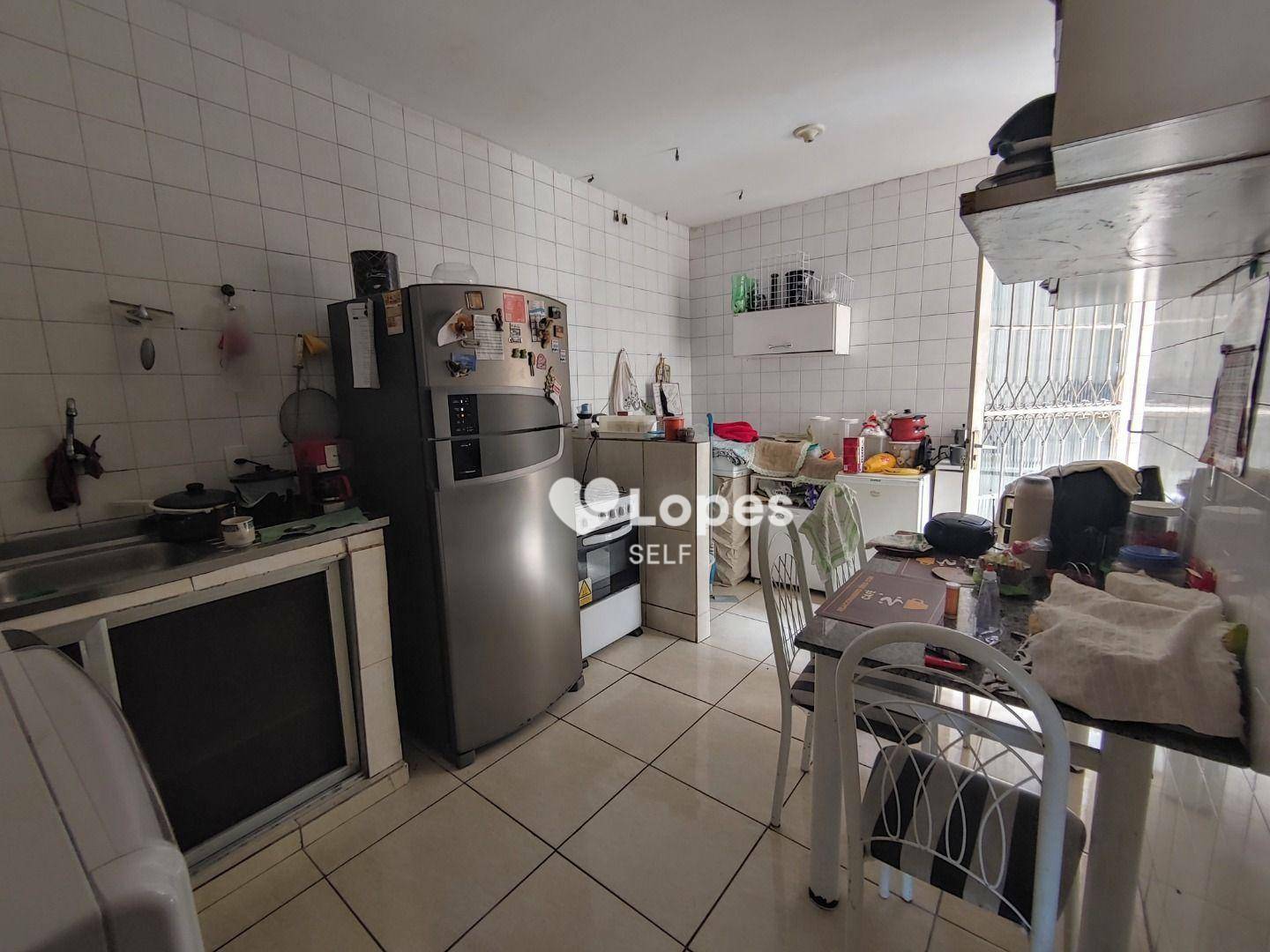 Casa à venda com 4 quartos, 107m² - Foto 5