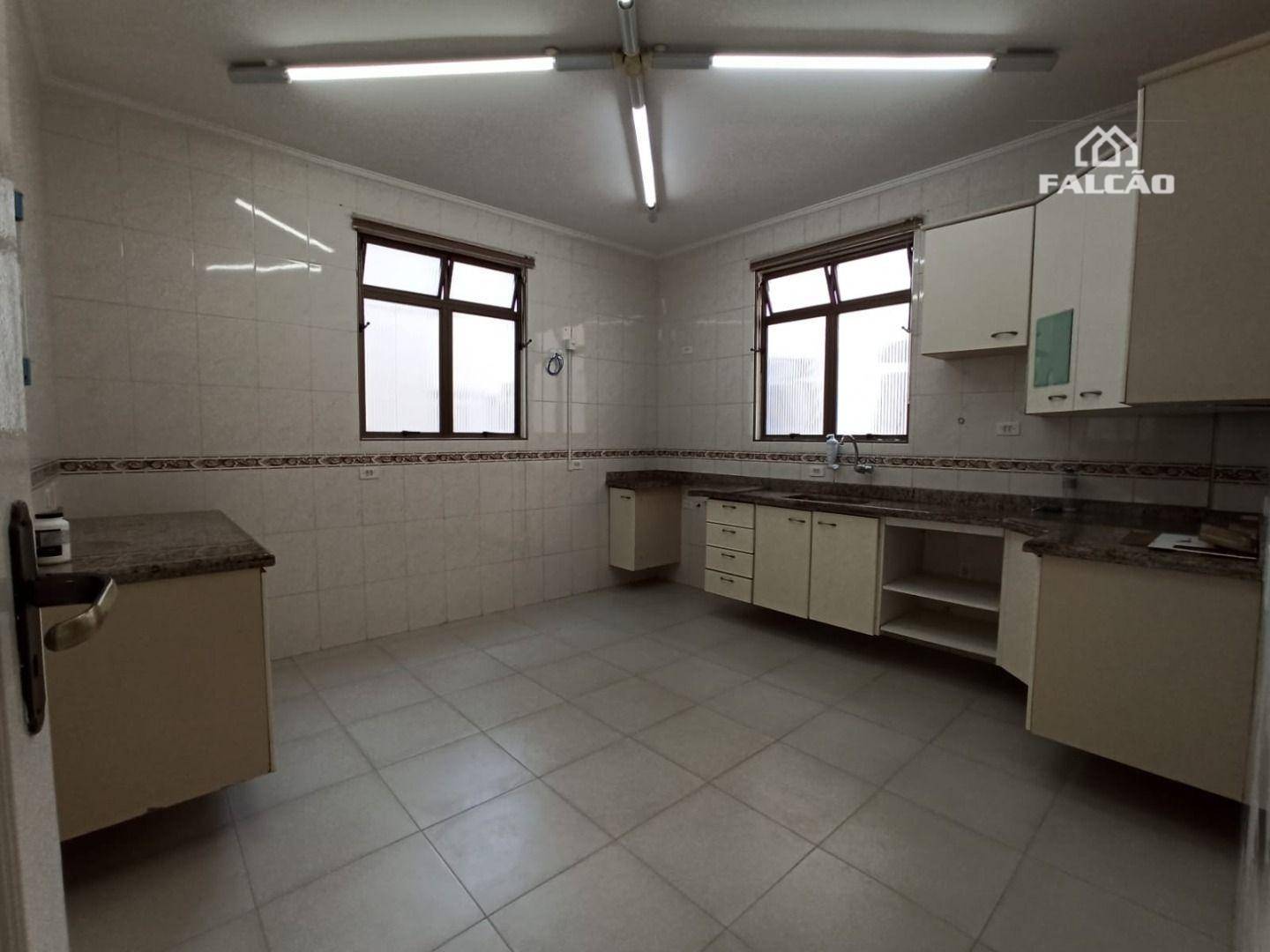 Sobrado para alugar com 4 quartos, 230m² - Foto 17