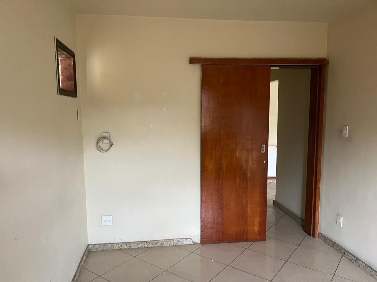 Casa à venda com 2 quartos, 222m² - Foto 18