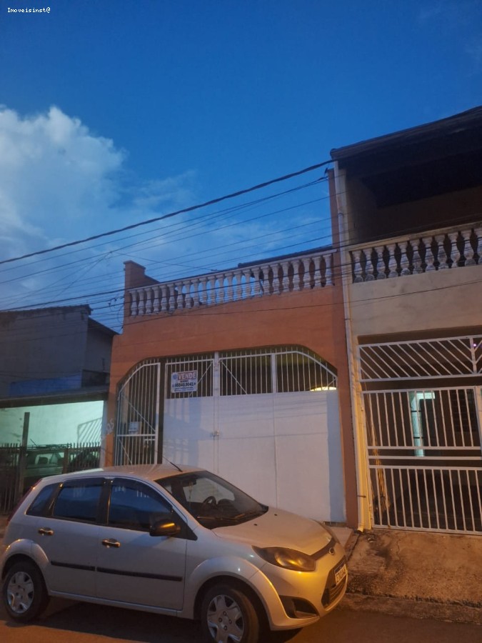 Casa à venda com 3 quartos, 130m² - Foto 1