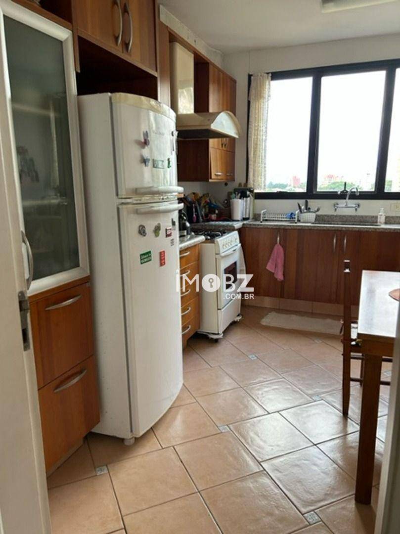 Apartamento à venda com 3 quartos, 136m² - Foto 16