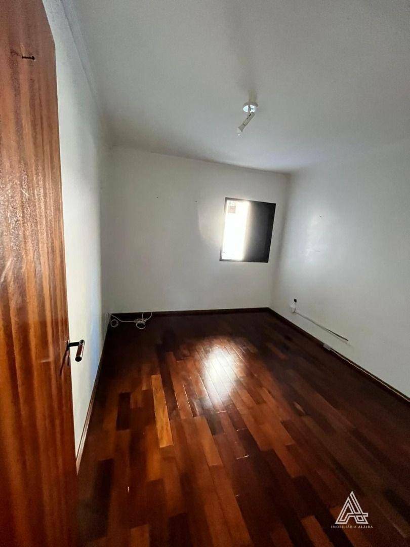 Apartamento à venda com 3 quartos, 114m² - Foto 35