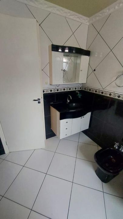 Sobrado à venda com 3 quartos, 200m² - Foto 14