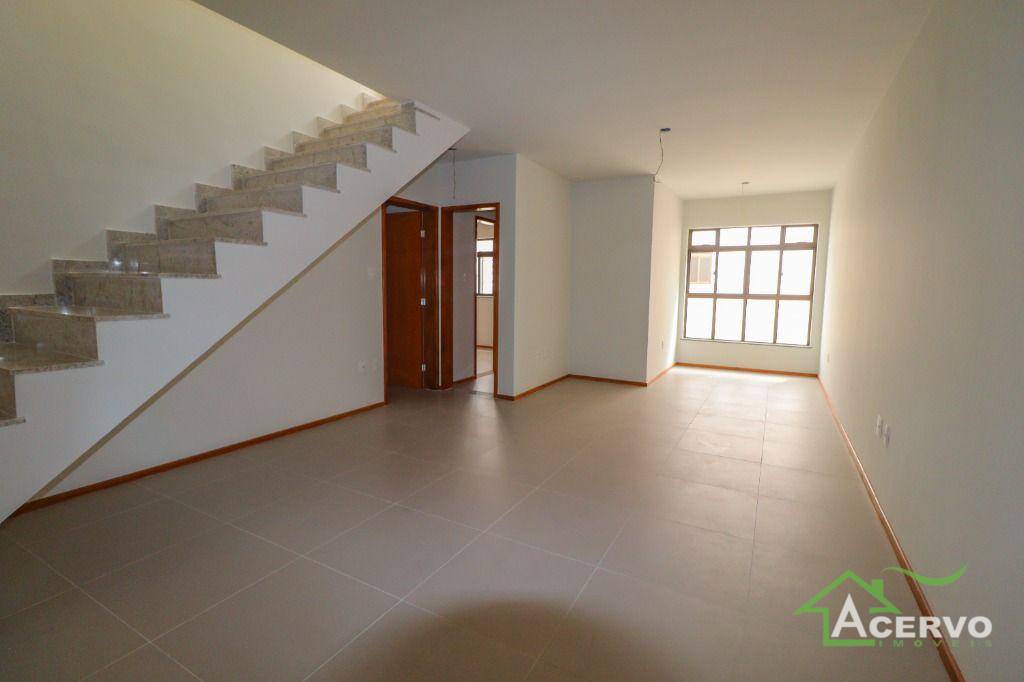 Cobertura à venda com 3 quartos, 164m² - Foto 2