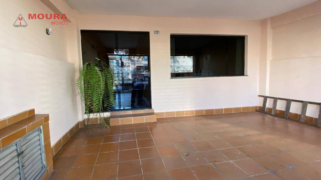 Casa à venda com 2 quartos, 127m² - Foto 1