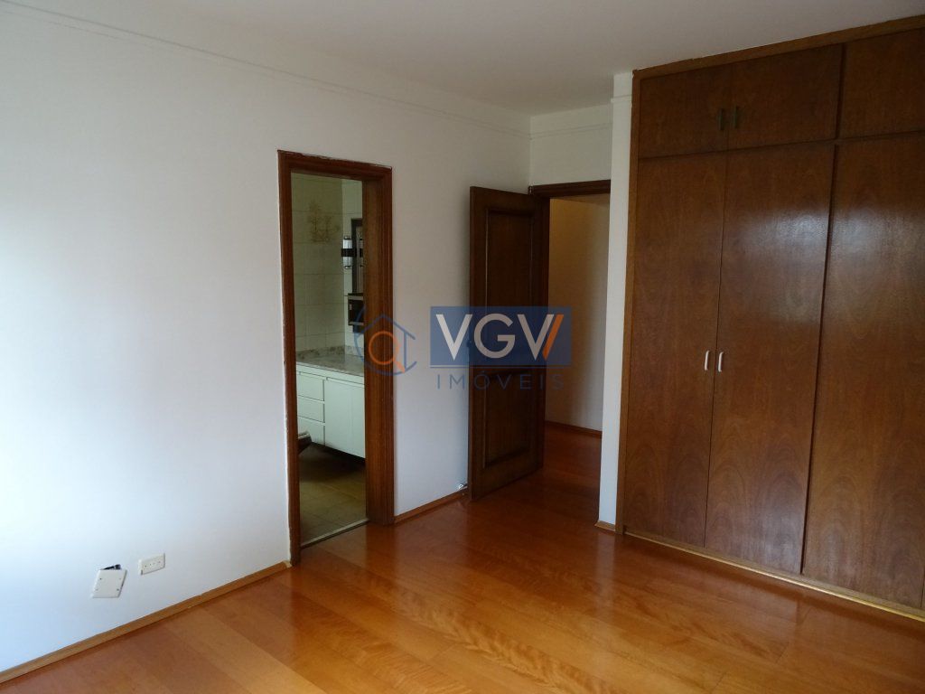 Apartamento para alugar com 3 quartos, 270m² - Foto 7