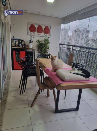 Apartamento à venda com 2 quartos, 101m² - Foto 2