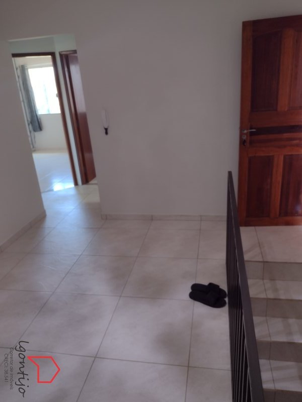 Casa à venda com 3 quartos, 230m² - Foto 7