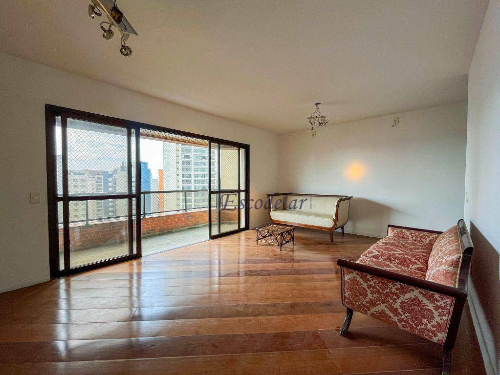 Apartamento à venda com 3 quartos, 213m² - Foto 4