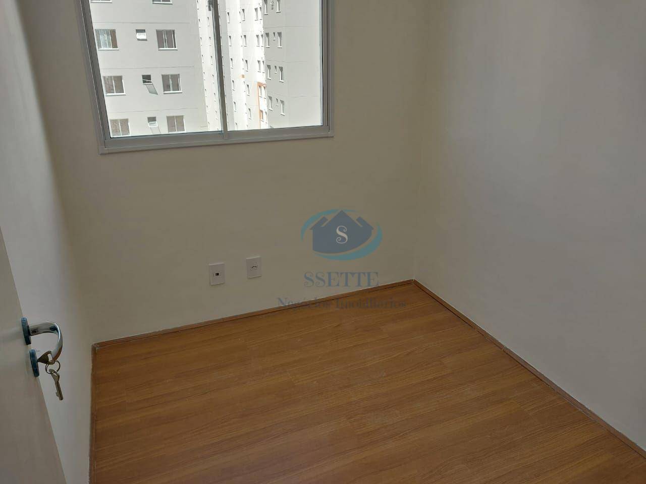 Apartamento à venda com 2 quartos, 35m² - Foto 2