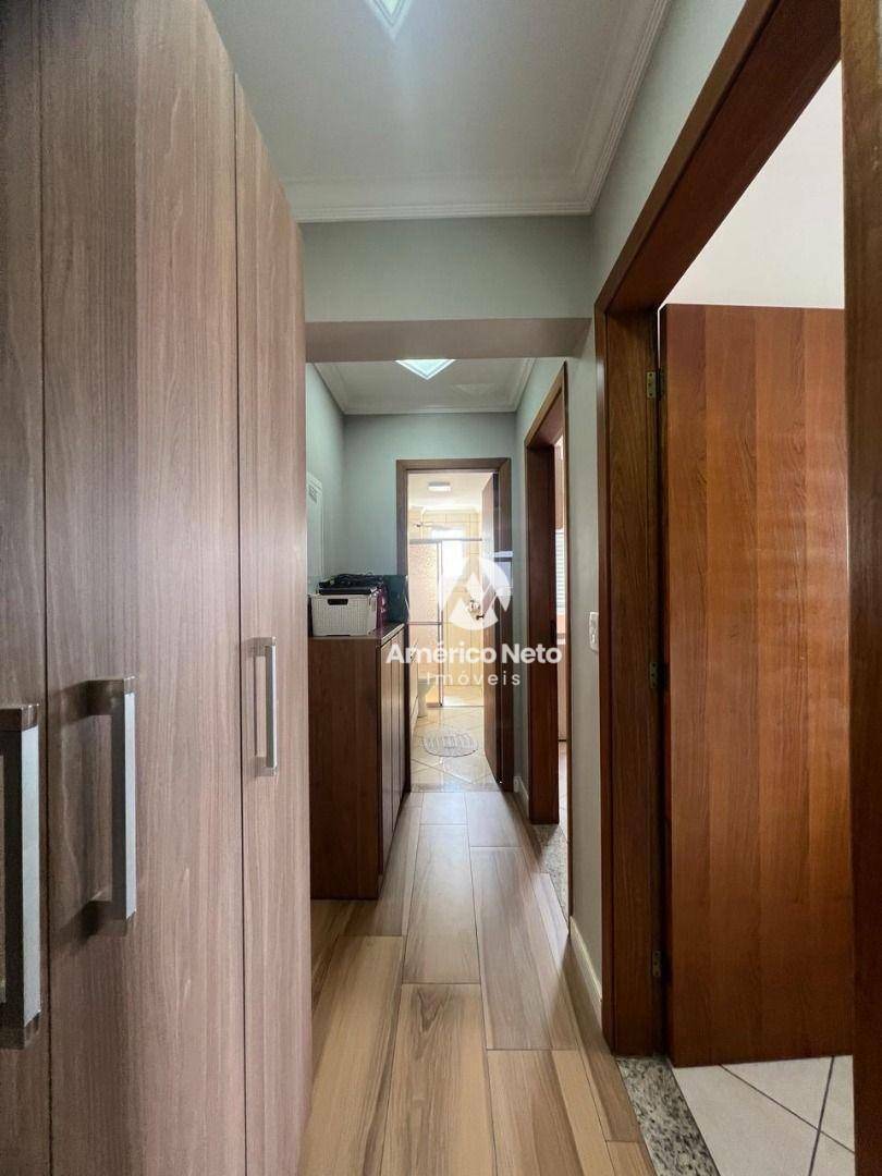 Apartamento à venda com 3 quartos, 105m² - Foto 31