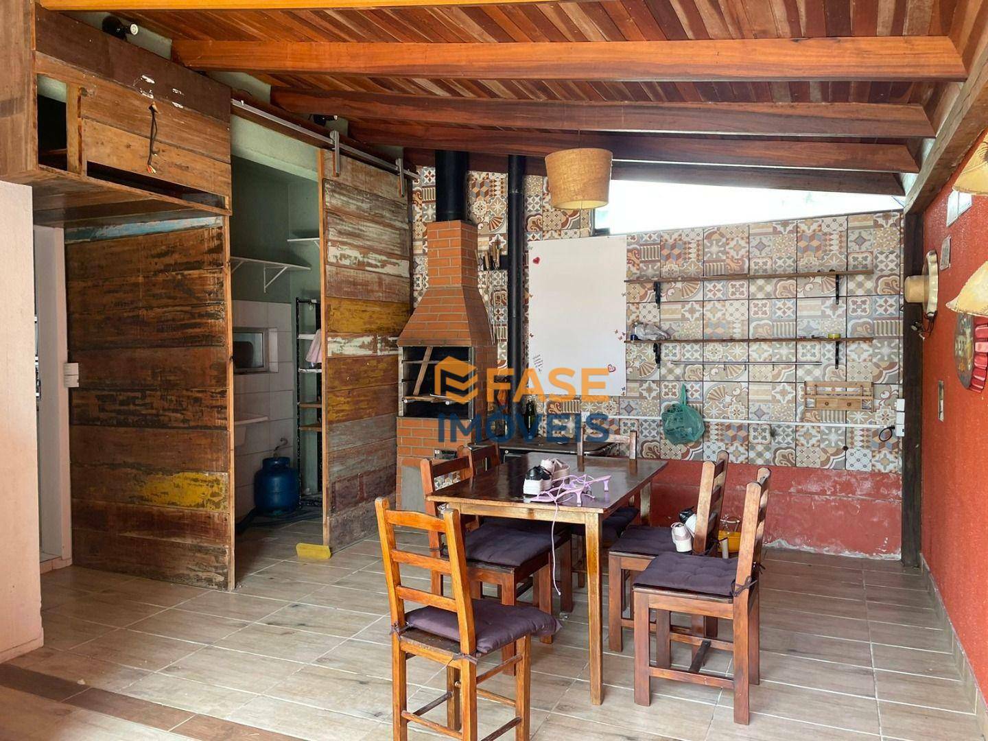 Casa à venda com 3 quartos, 74m² - Foto 11