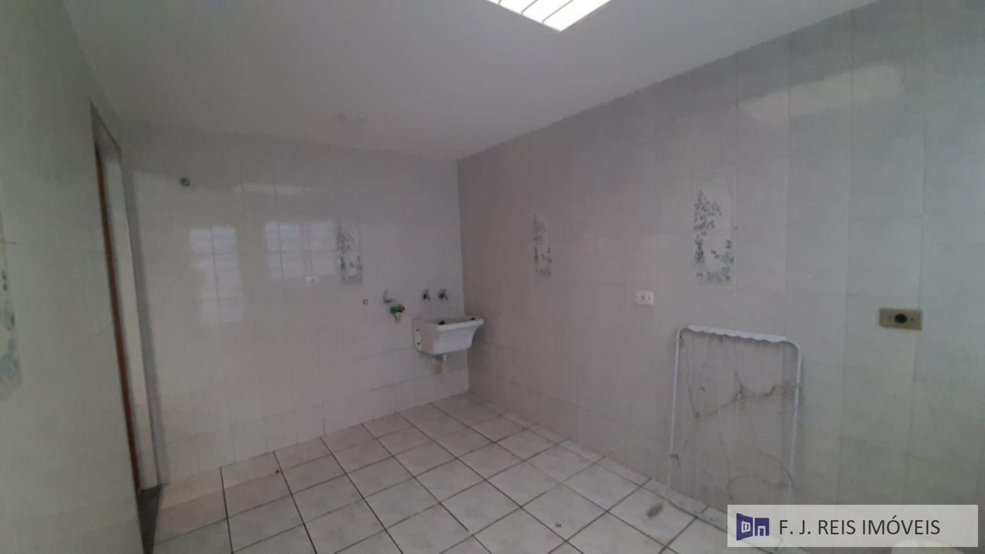 Sobrado à venda com 3 quartos, 140m² - Foto 15