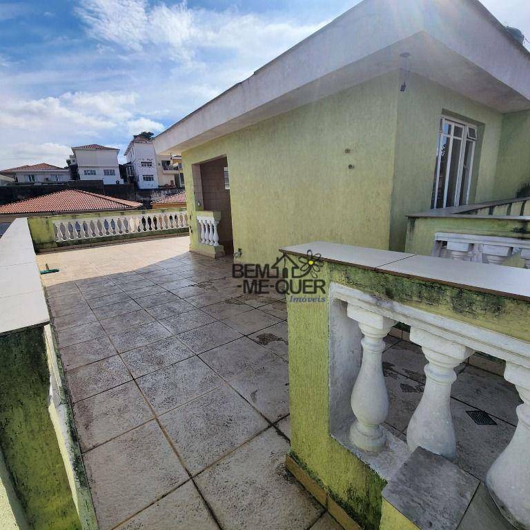 Sobrado à venda com 3 quartos, 196m² - Foto 1