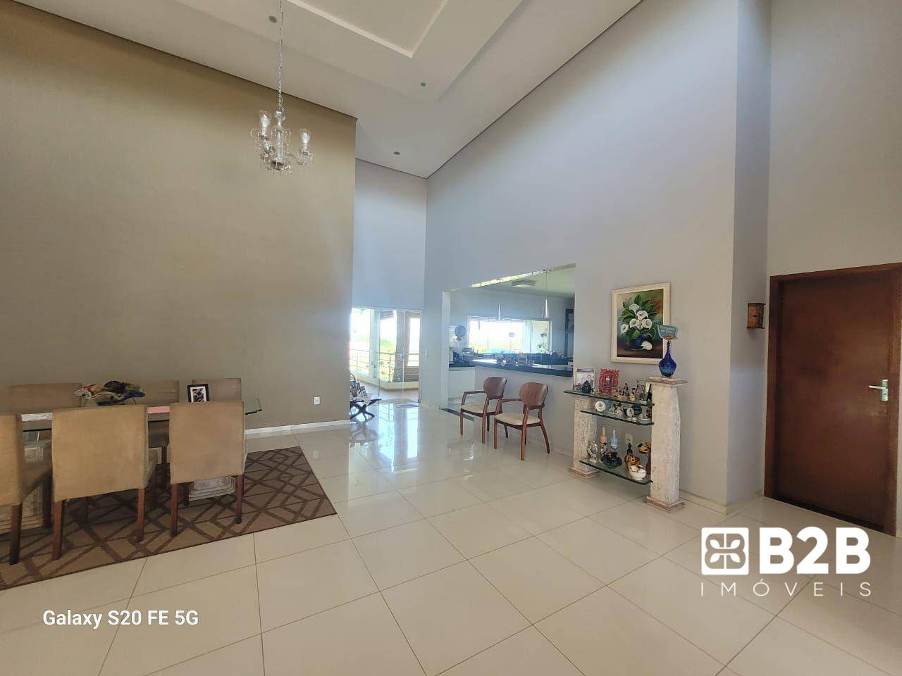 Casa de Condomínio, 4 quartos - Foto 1