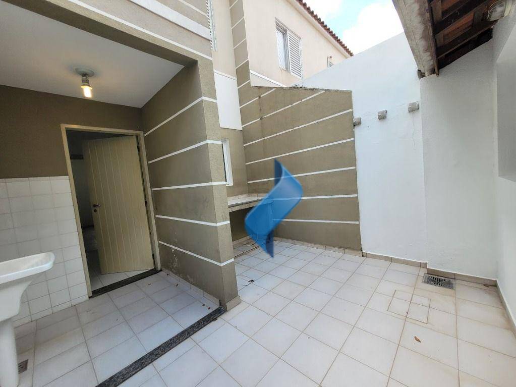Casa de Condomínio para alugar com 2 quartos, 75m² - Foto 33