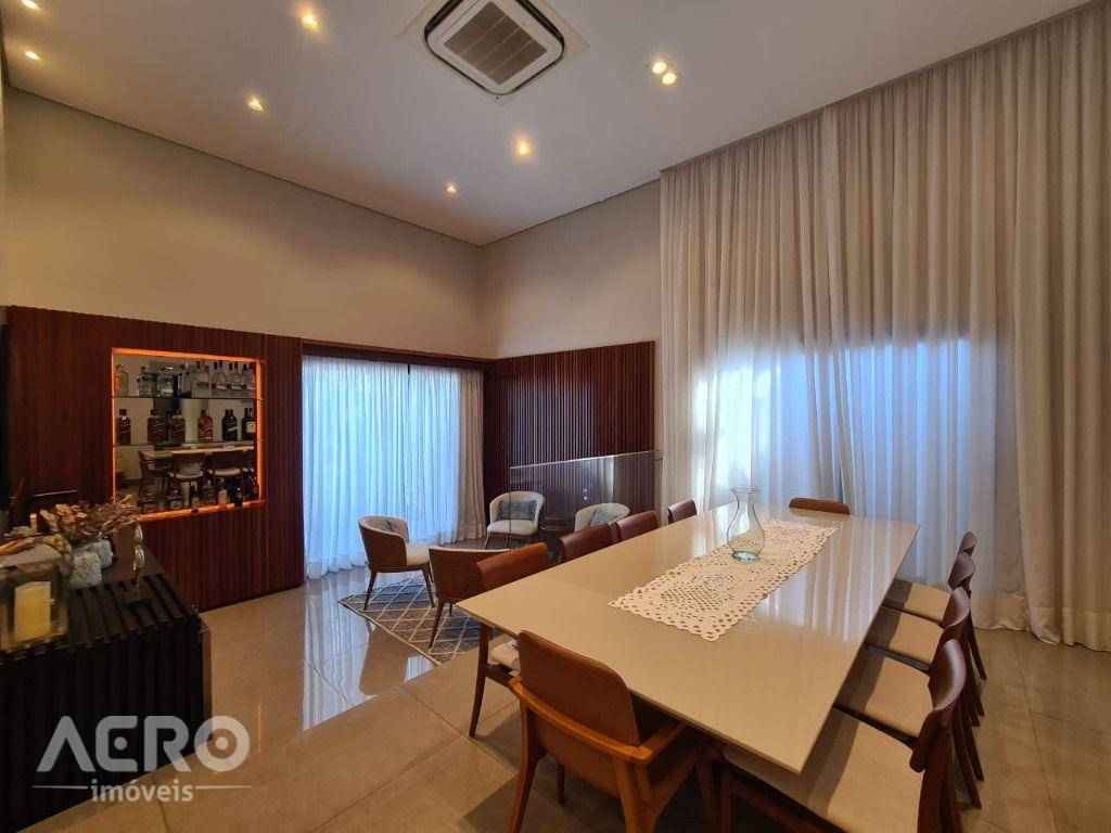 Casa à venda com 3 quartos, 600m² - Foto 11