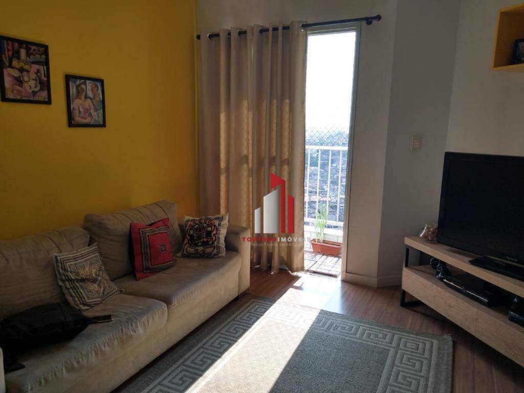 Apartamento à venda com 2 quartos, 63m² - Foto 3