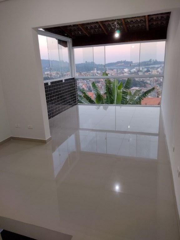 Casa à venda com 2 quartos, 95m² - Foto 8