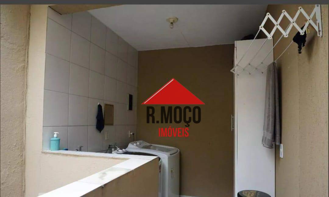 Casa à venda com 3 quartos, 219m² - Foto 18