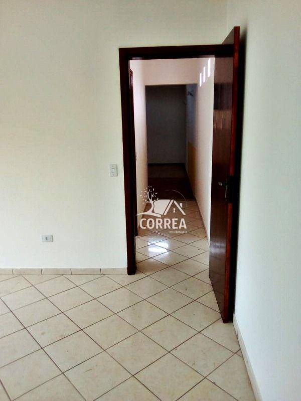 Casa à venda com 3 quartos, 220m² - Foto 7