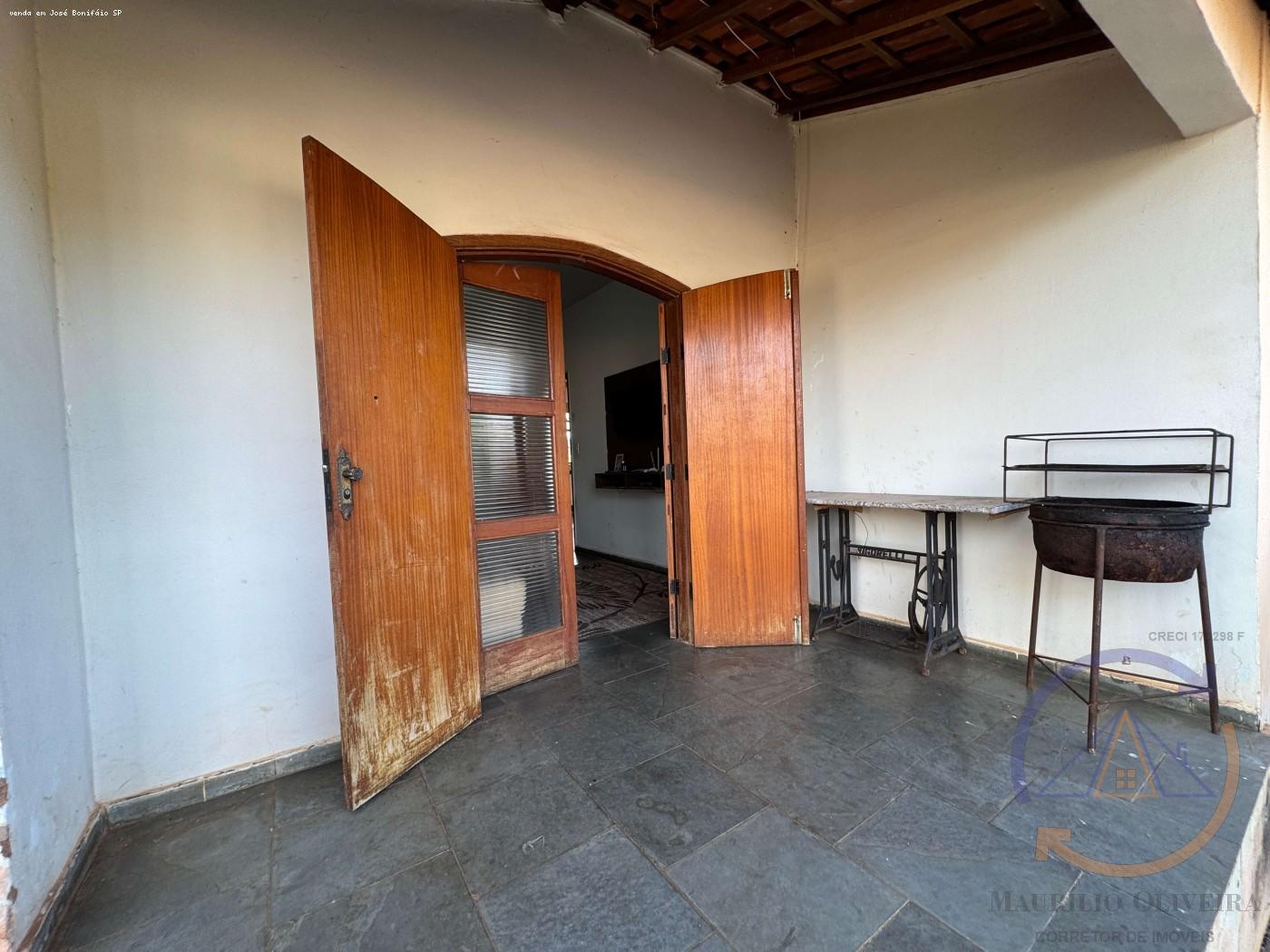 Casa à venda com 3 quartos, 308m² - Foto 9