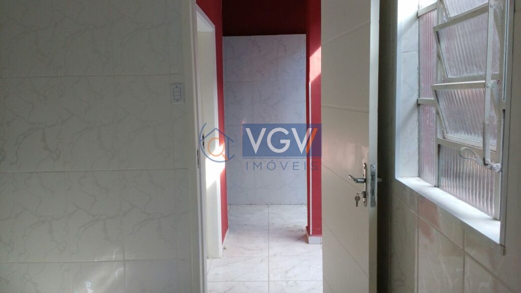 Casa à venda e aluguel com 2 quartos, 140m² - Foto 13