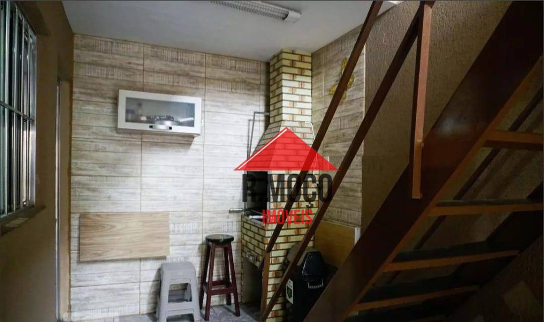 Casa à venda com 3 quartos, 219m² - Foto 20