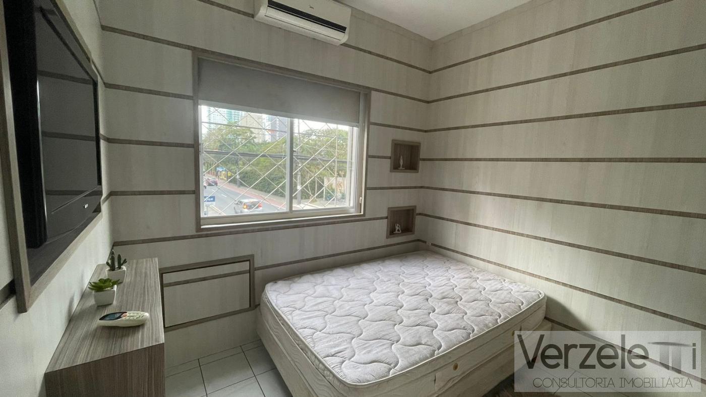 Apartamento à venda com 1 quarto, 55m² - Foto 10